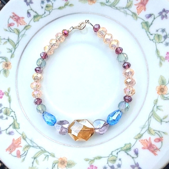 Jewelry - One-of-a-kind beaded glass Anklet